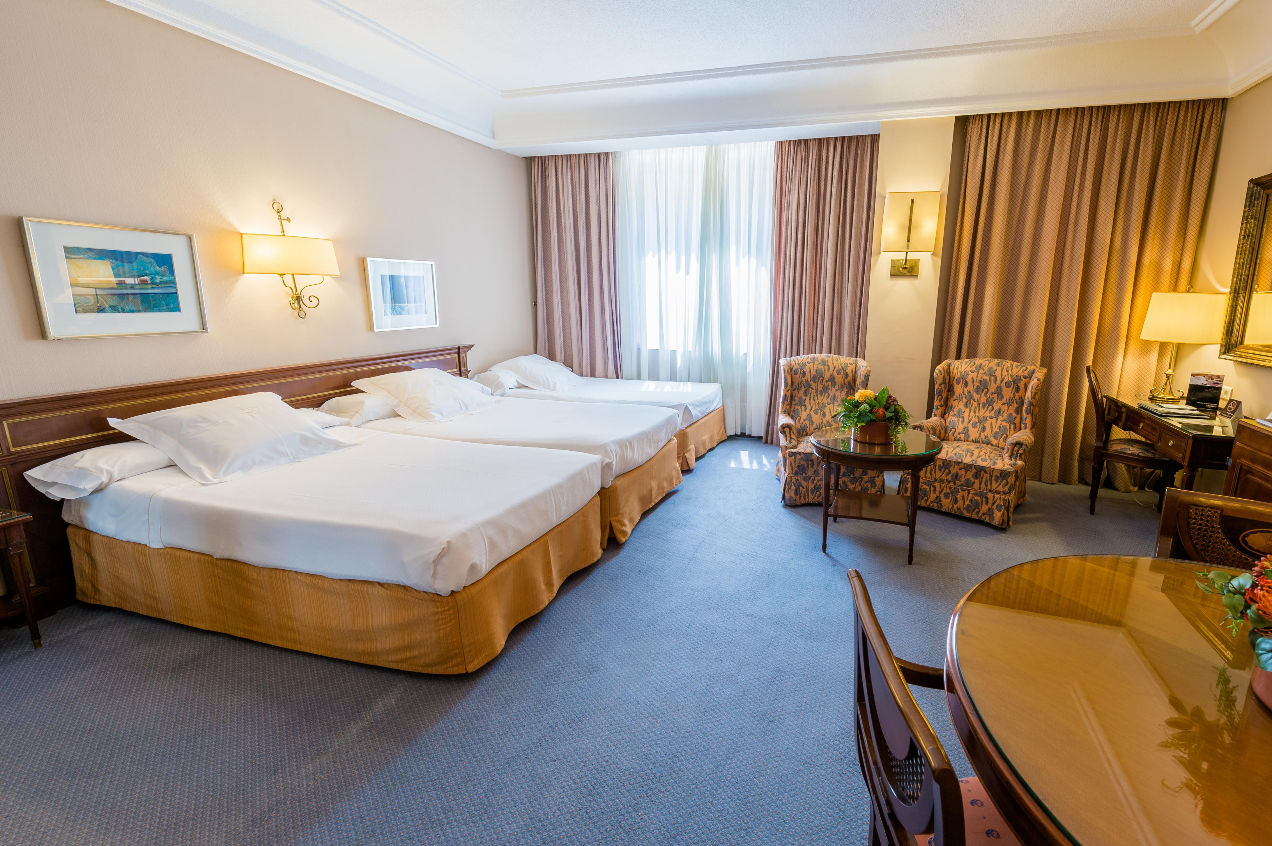 Hotel Miguel Angel Madrid Dış mekan fotoğraf A room at the hotel