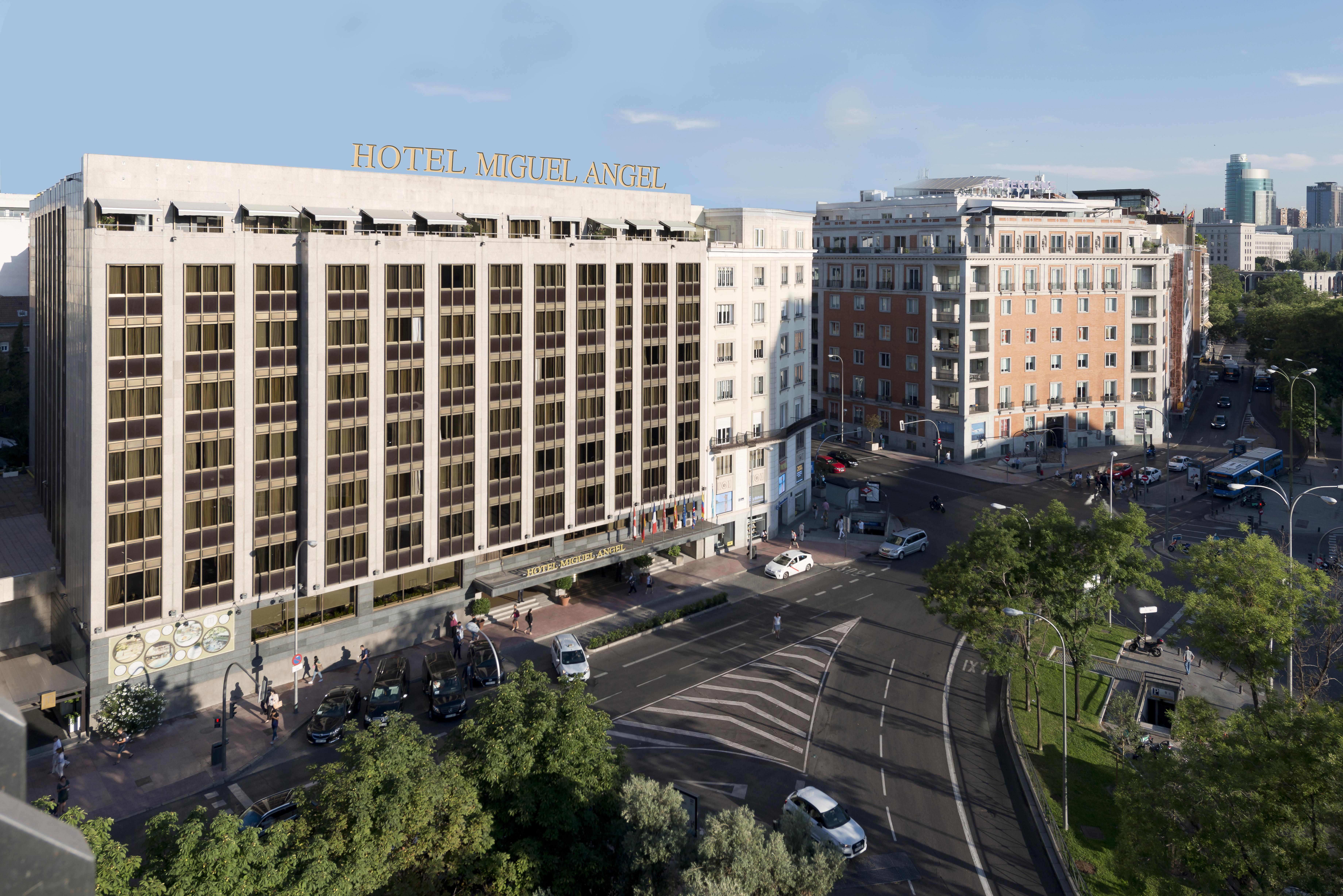 Hotel Miguel Angel Madrid Dış mekan fotoğraf The building of the university library