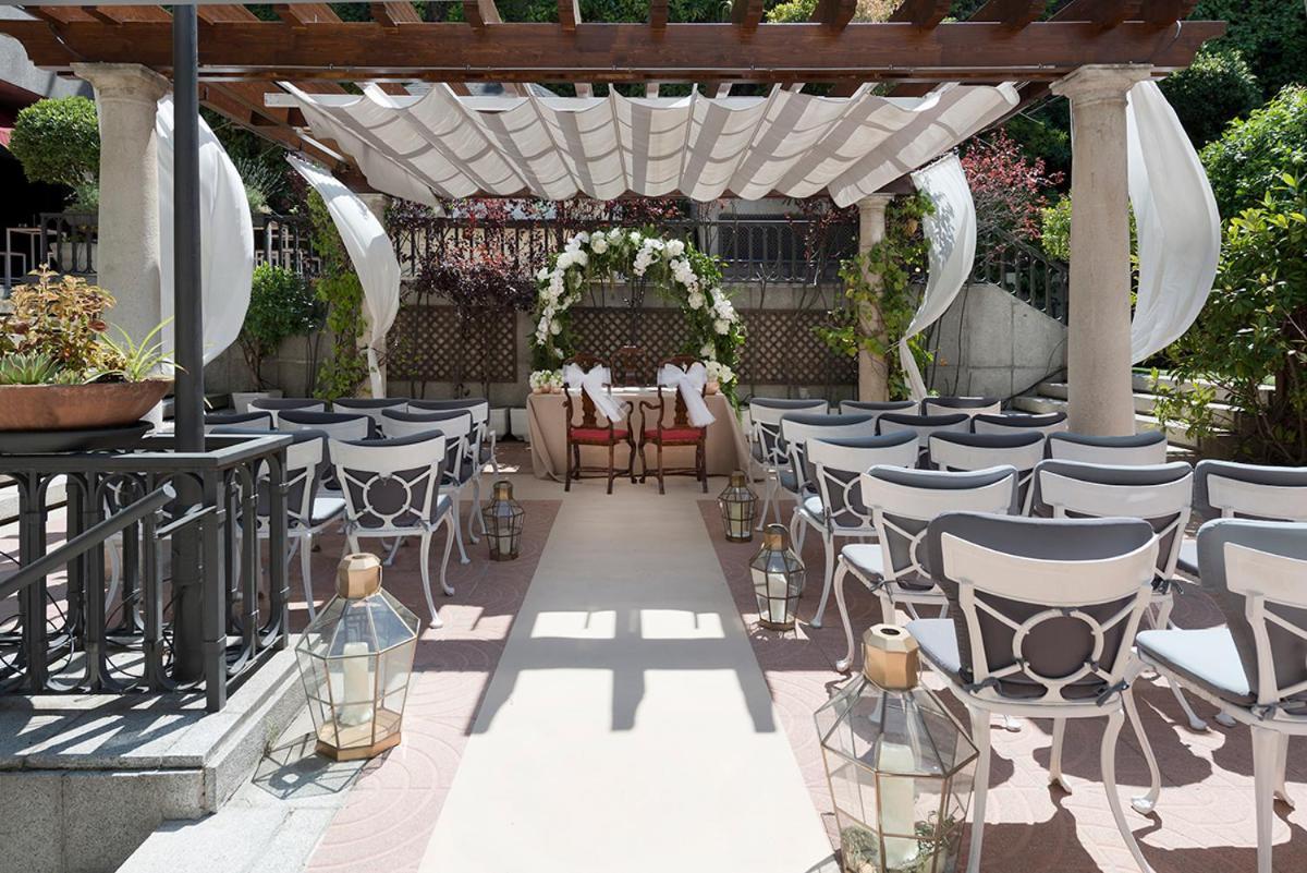 Hotel Miguel Angel Madrid Dış mekan fotoğraf The wedding venue