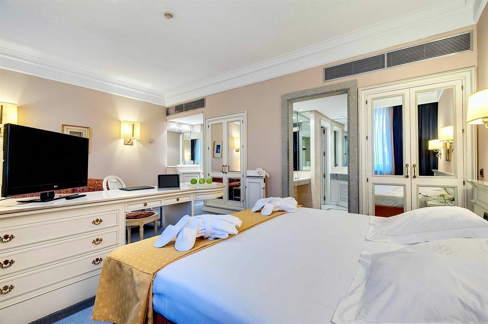 Hotel Miguel Angel Madrid Dış mekan fotoğraf Deluxe Room